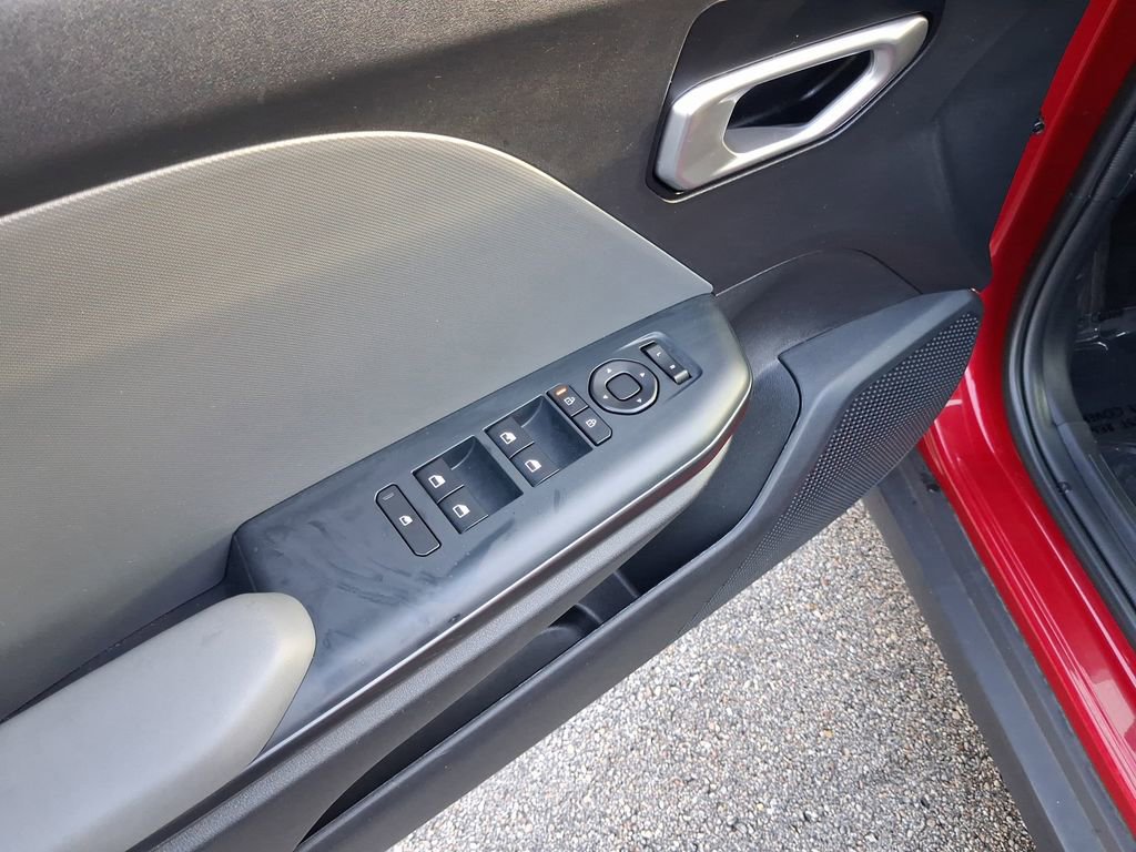 Used 2025 Kia K4 LXS image 16