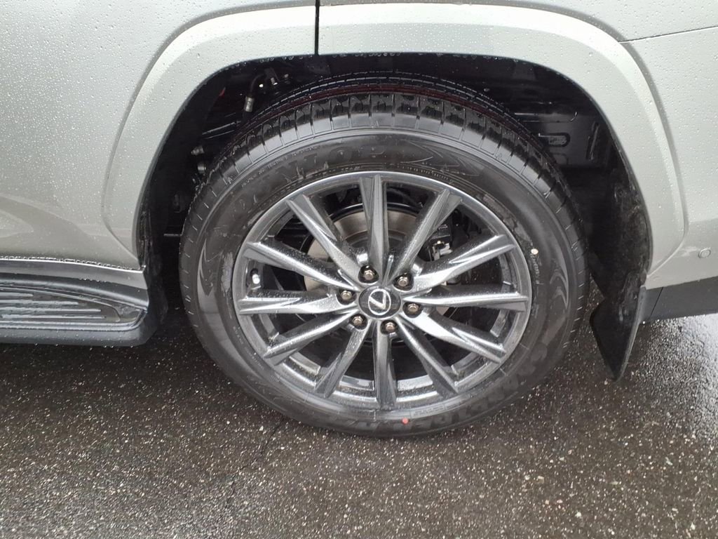 New 2026 Lexus LX 700h F Sport image 9