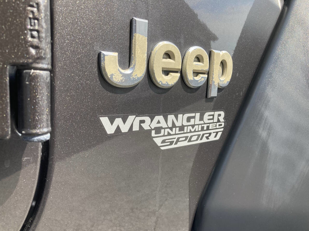 Used 2018 Jeep Wrangler Unlimited Sport S image 11