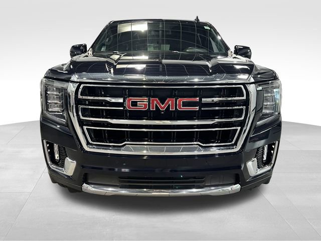 Certified 2023 GMC Yukon XL SLT w/ SLT Luxury Package image 2