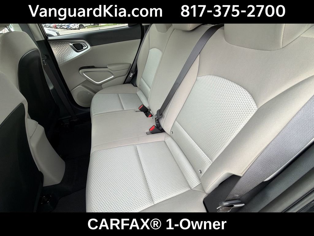 Certified 2025 Kia Soul LX FWD image 27