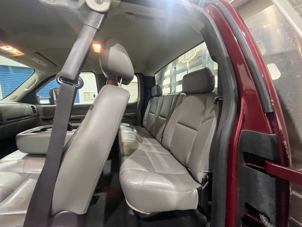 Used 2013 Chevrolet Silverado 1500 W/T image 23