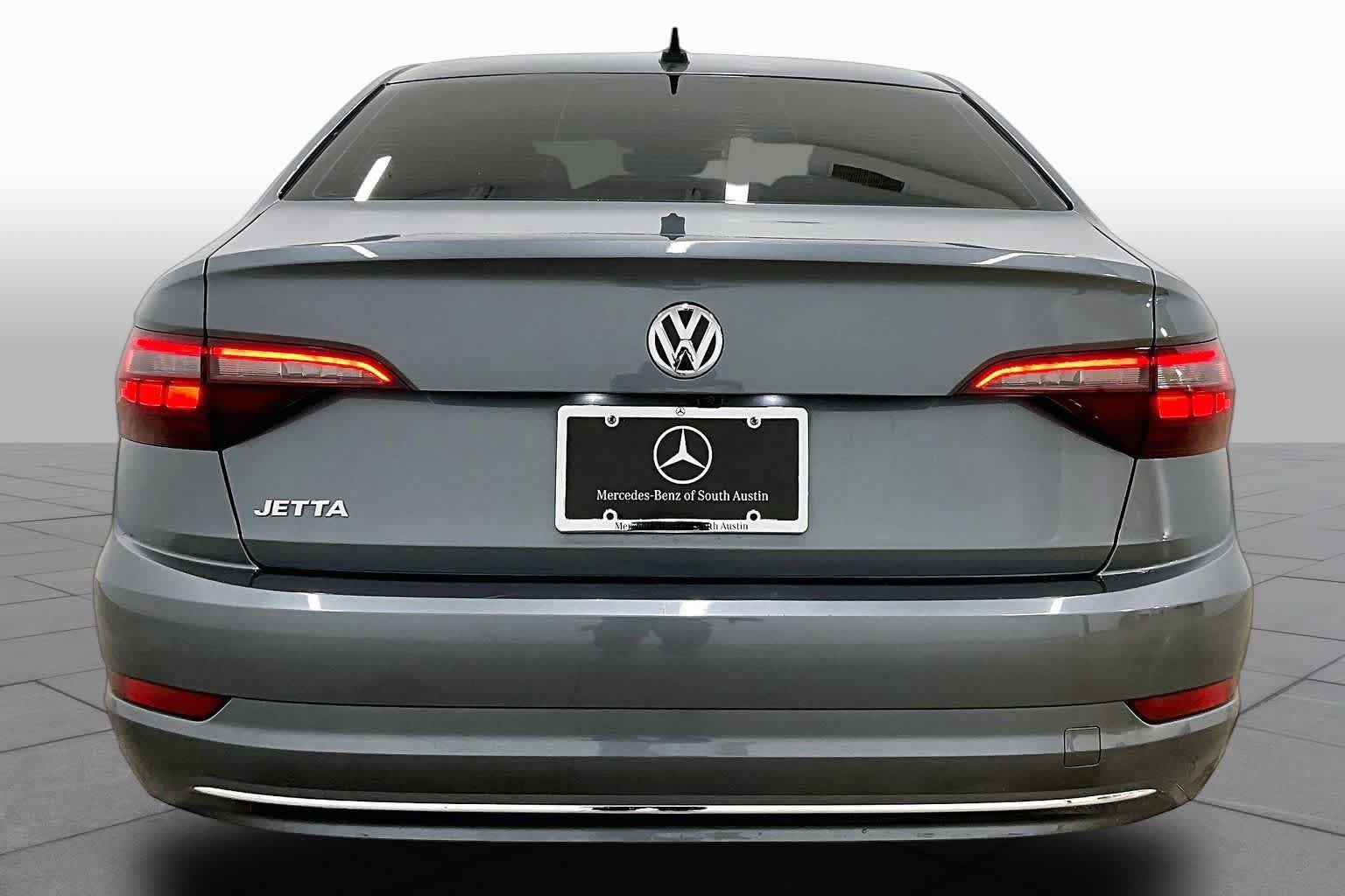 Used 2021 Volkswagen Jetta SE FWD image 5