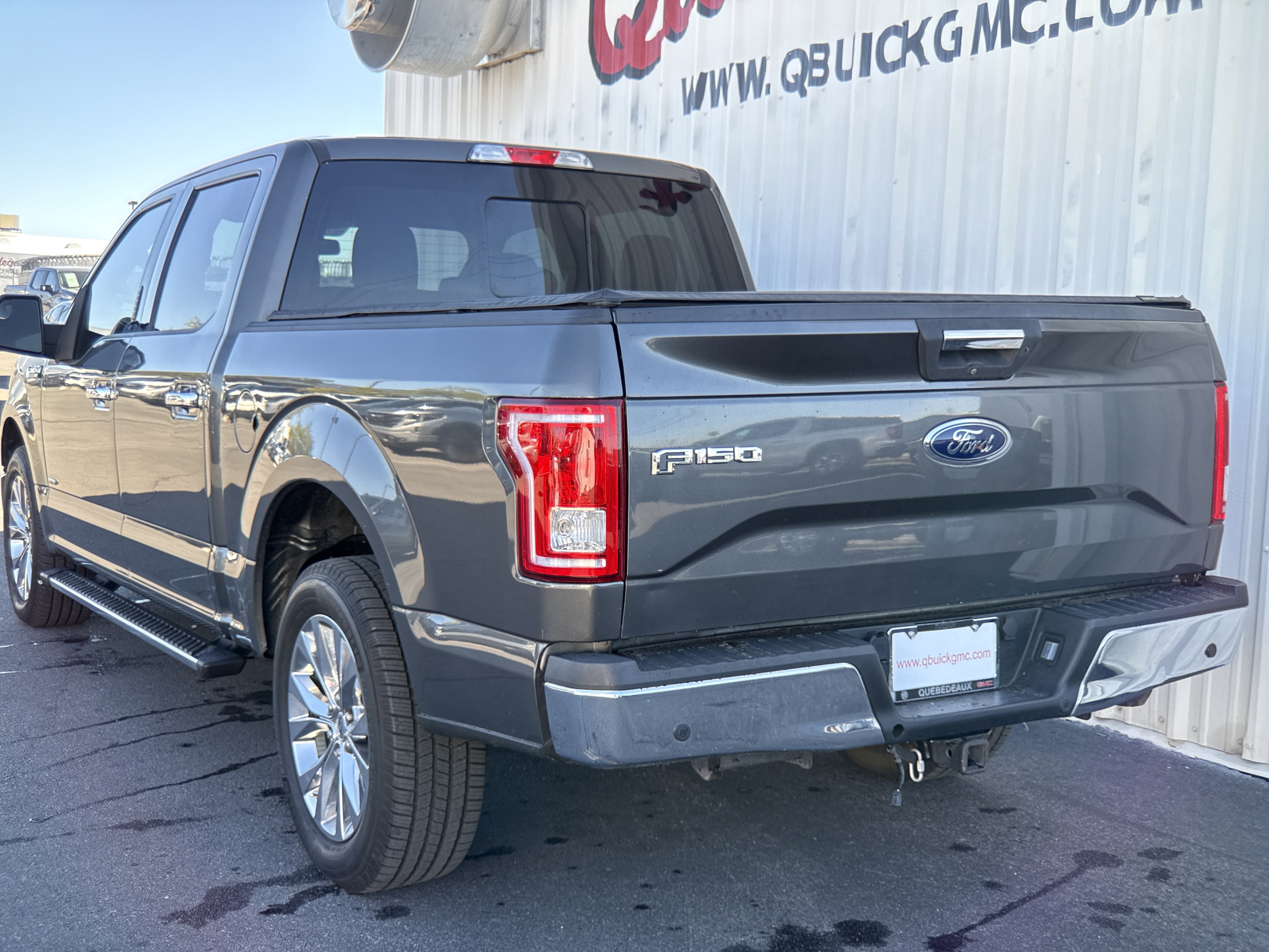 Used 2017 Ford F150 XLT w/ Equipment Group 302A Luxury image 10