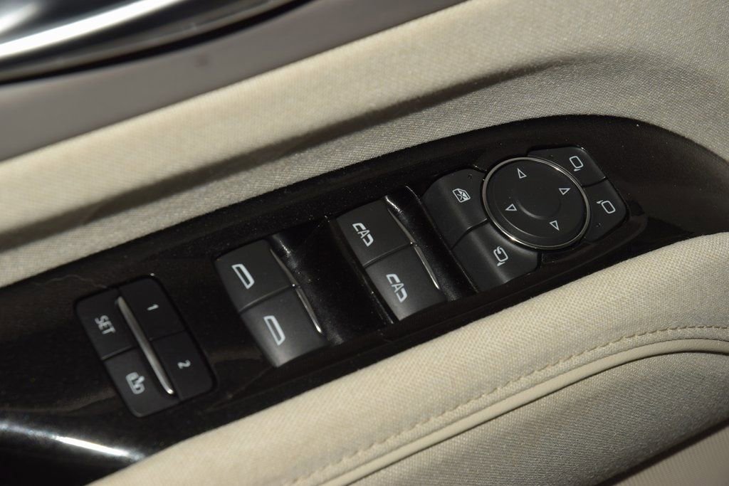 Used 2023 Cadillac Escalade ESV Premium Luxury Platinum w/ Heavy-Duty Trailer Package image 50