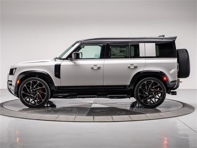 New 2026 Land Rover Defender 110 X-Dynamic SE AWD/4WD image 2