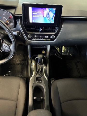 Used 2023 Toyota Corolla Cross LE FWD image 27