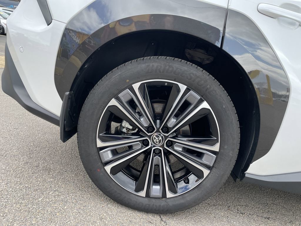 Used 2025 Toyota bZ4X AWD w/ Weather Package image 12