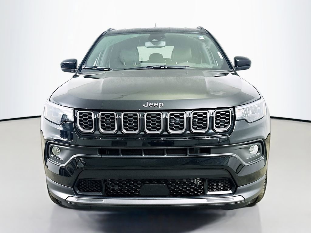 Used 2026 Jeep Compass Latitude image 2