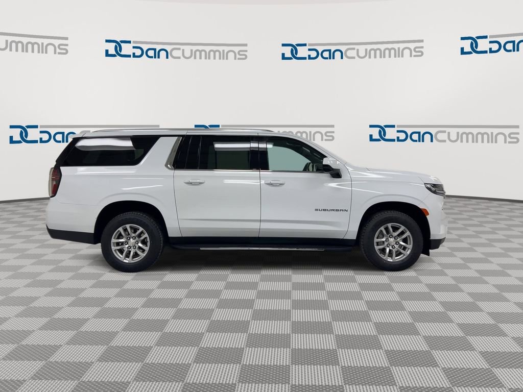 Used 2024 Chevrolet Suburban LT image 9