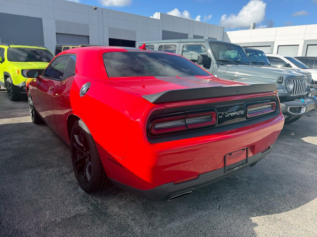 Used 2017 Dodge Challenger SXT Plus RWD image 7
