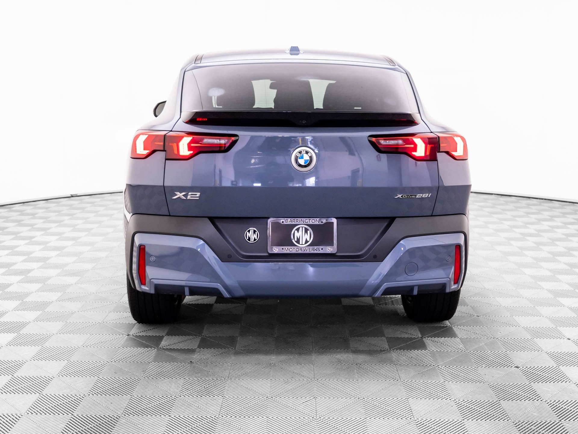 Used 2026 BMW X2 xDrive28i AWD/4WD image 4