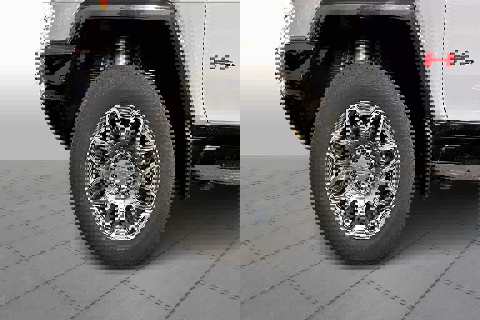 Certified 2025 GMC Hummer EV 2X w/ LPO, Sport Package image 9