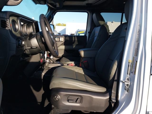 New 2025 Jeep Gladiator Mojave image 3