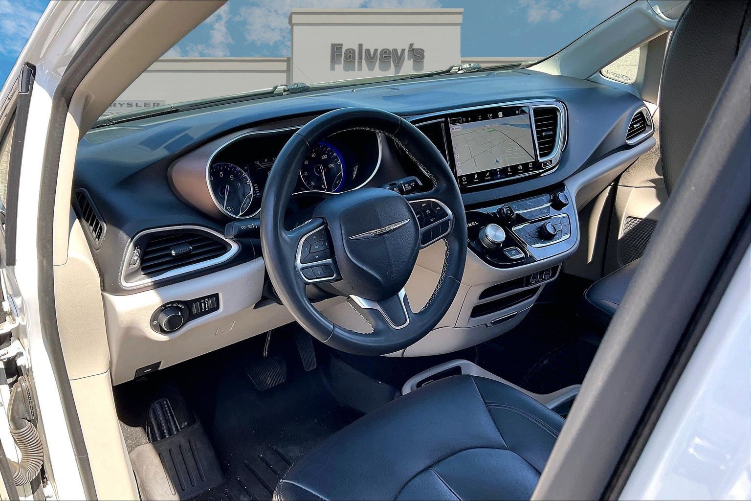 Certified 2022 Chrysler Voyager LX w/ Fleet Security Group image 13