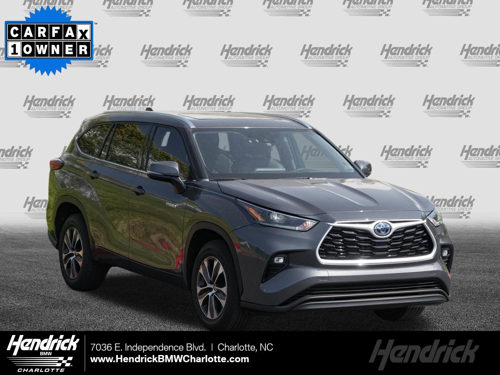 Used 2021 Toyota Highlander XLE FWD image 1