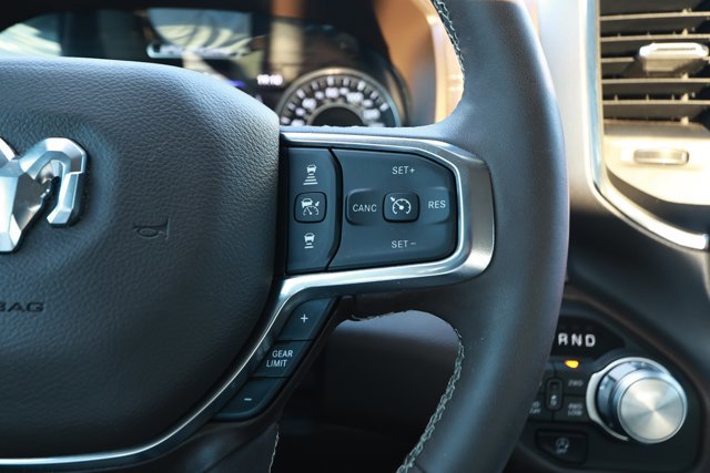 Used 2025 RAM 1500 Laramie AWD/4WD image 14