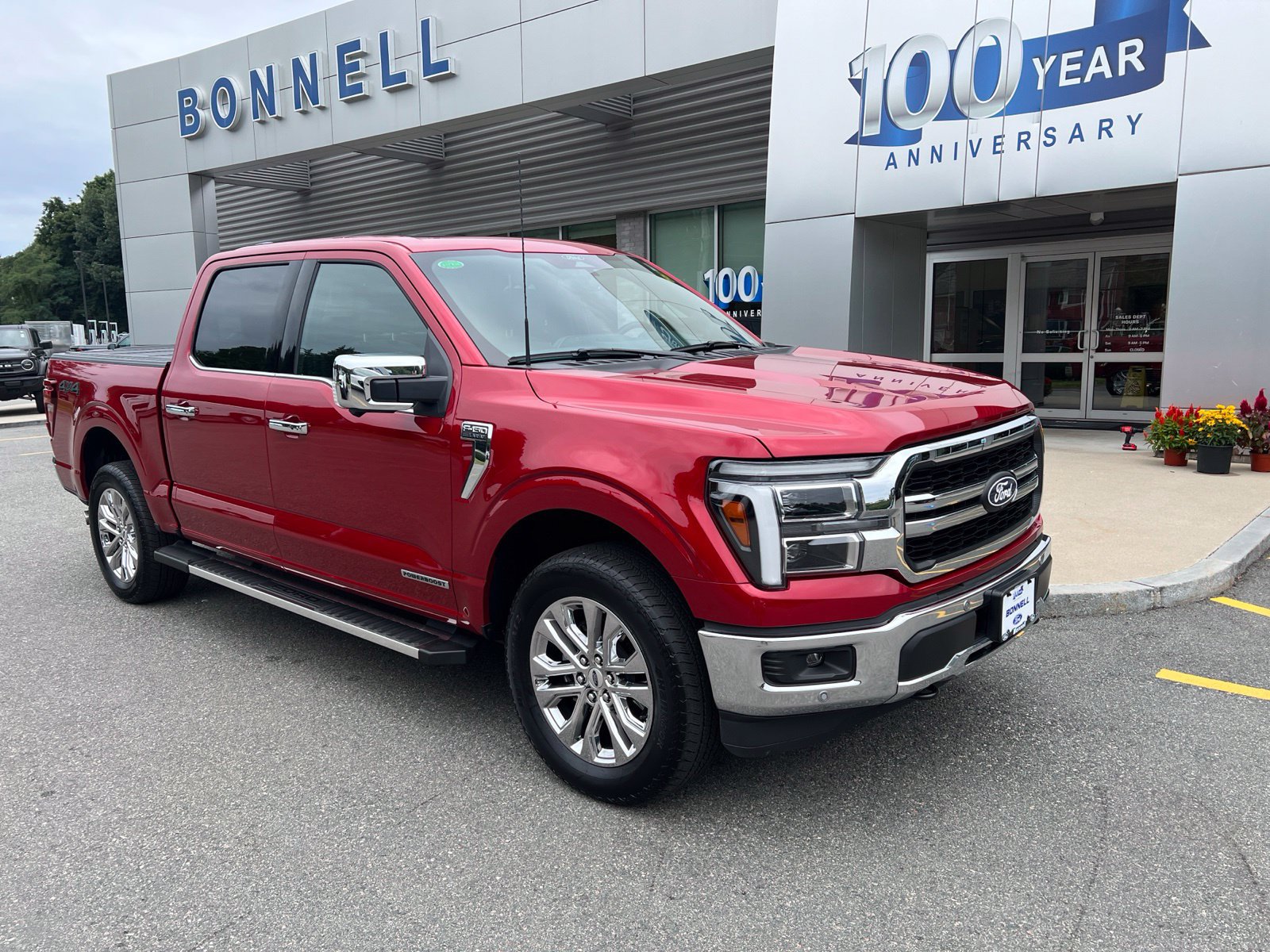 Used 2025 Ford F150 Lariat w/ Equipment Group 501A Mid