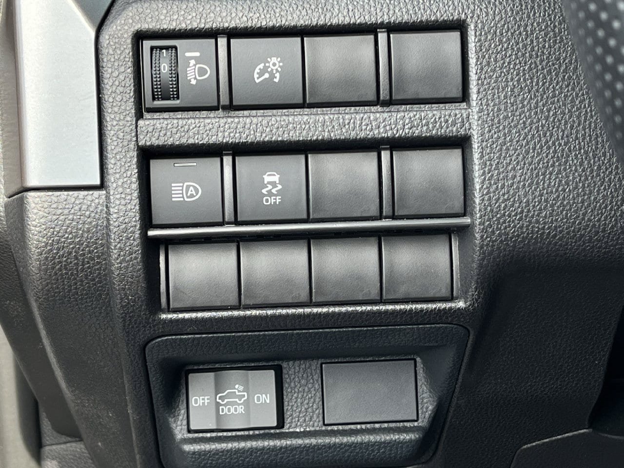 Used 2025 Toyota Tacoma SR5 RWD image 20