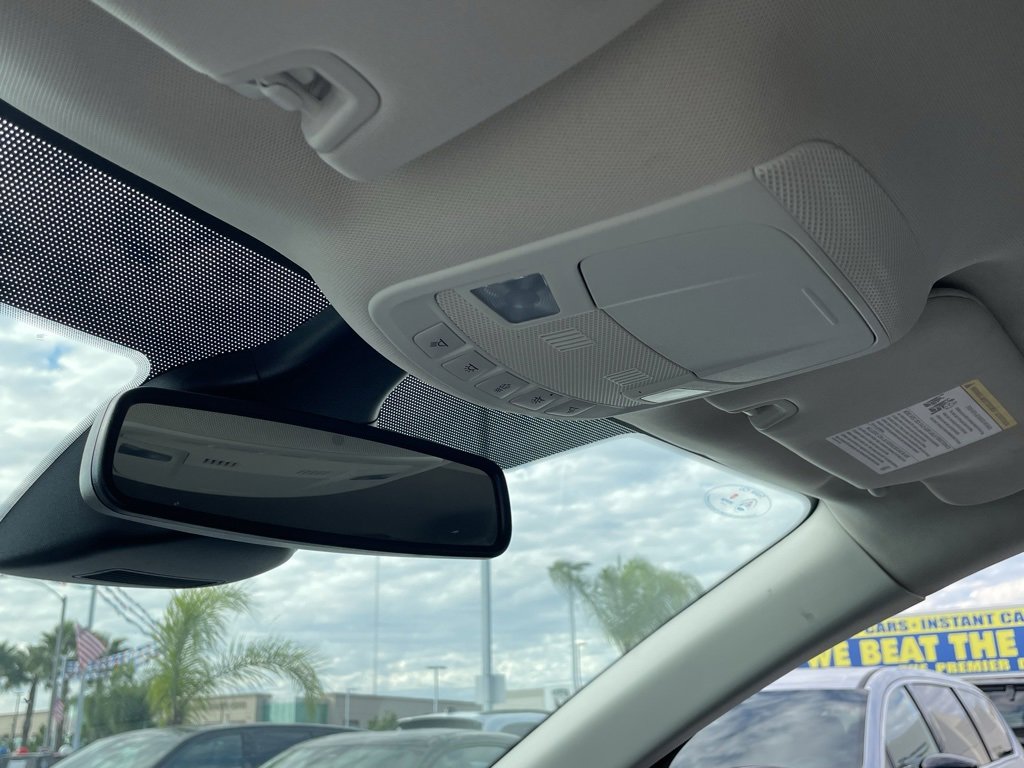 Used 2024 Ford Edge Titanium image 30