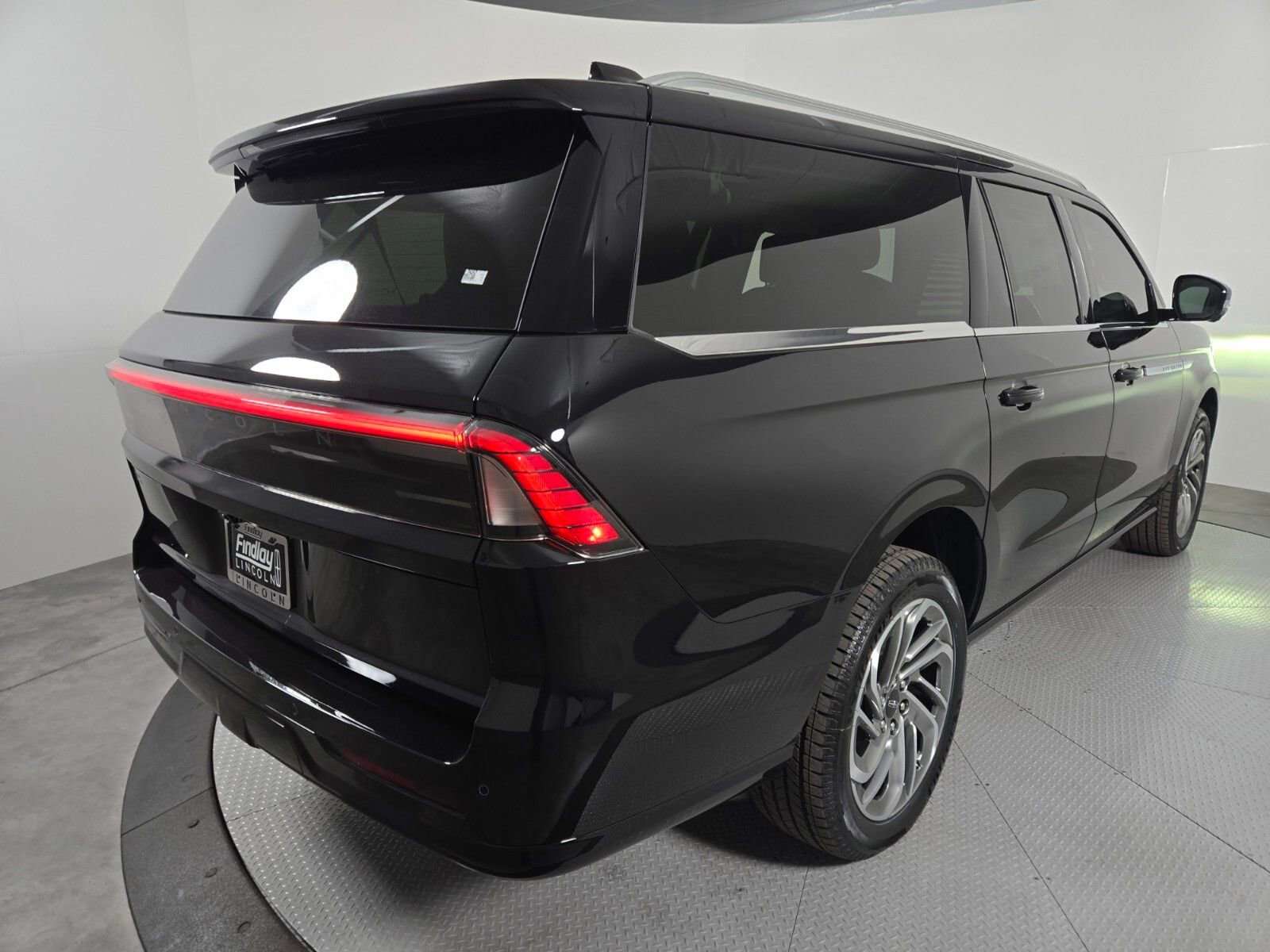 New 2025 Lincoln Navigator L Reserve image 4