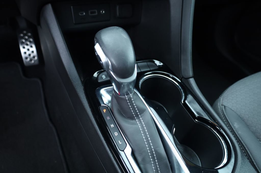 Used 2023 Buick Encore GX Select w/ Sport Touring Package image 8