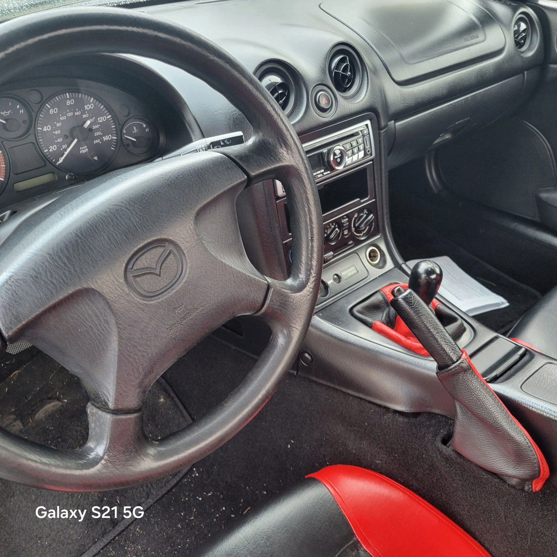 Used 1999 MAZDA MX-5 Miata image 9