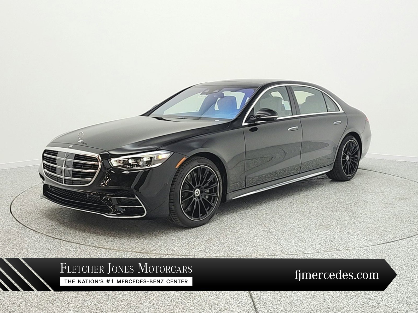 New 2026 Mercedes-Benz S 500 4MATIC image 1
