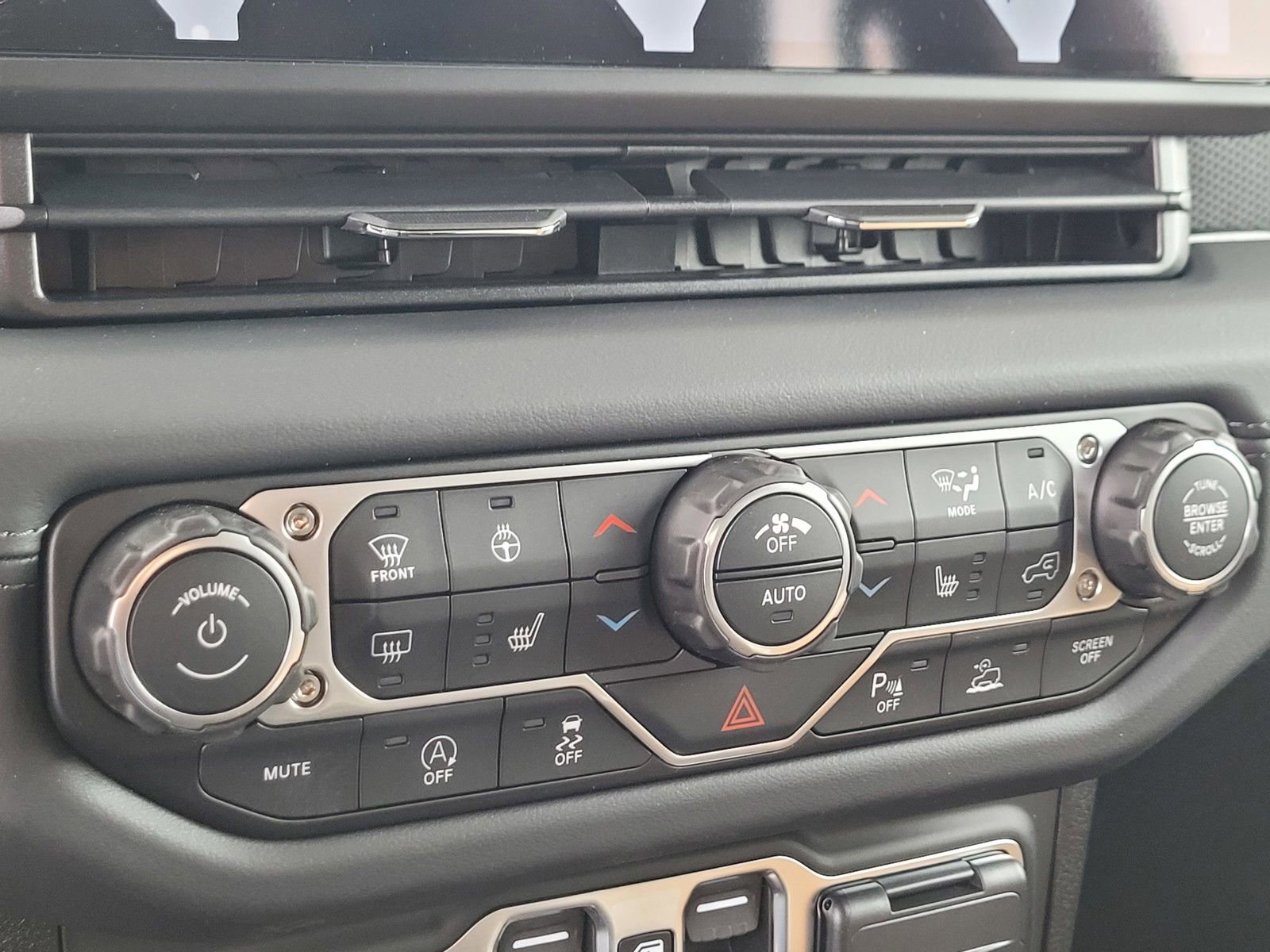 New 2026 Jeep Wrangler Unlimited Rubicon image 15