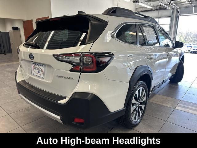 Used 2025 Subaru Outback Limited AWD/4WD image 13