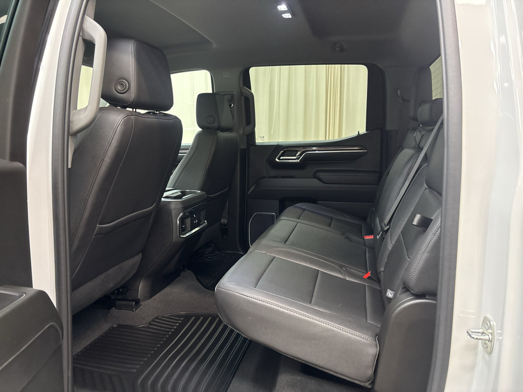 Used 2024 Chevrolet Silverado 1500 LTZ AWD/4WD image 26
