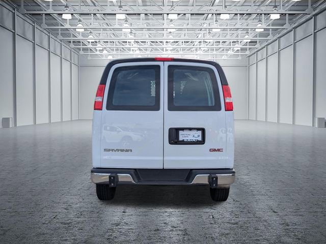 Used 2024 GMC Savana 2500 w/ Driver Convenience Package image 4