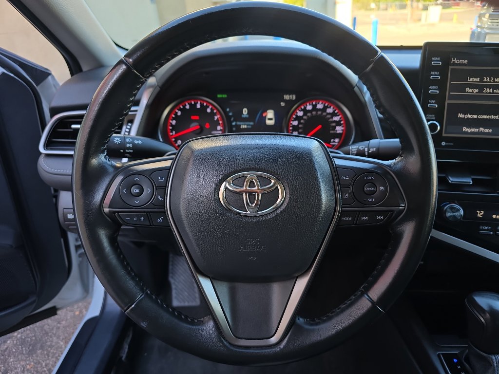 Used 2023 Toyota Camry XSE image 13