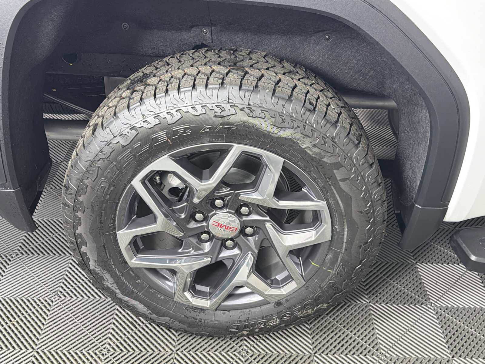 New 2026 GMC Sierra 1500 SLT w/ SLT Premium Plus Package AWD/4WD image 12