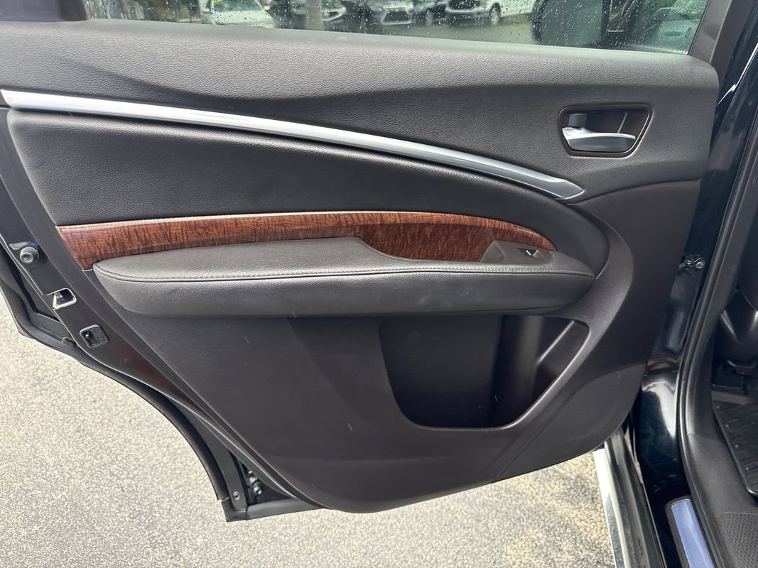 Used 2020 Acura MDX SH-AWD image 25