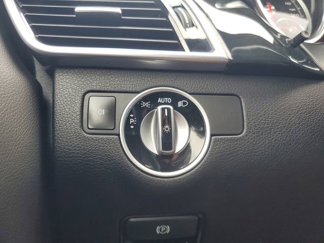 Used 2018 Mercedes-Benz GLE 350 4MATIC image 32