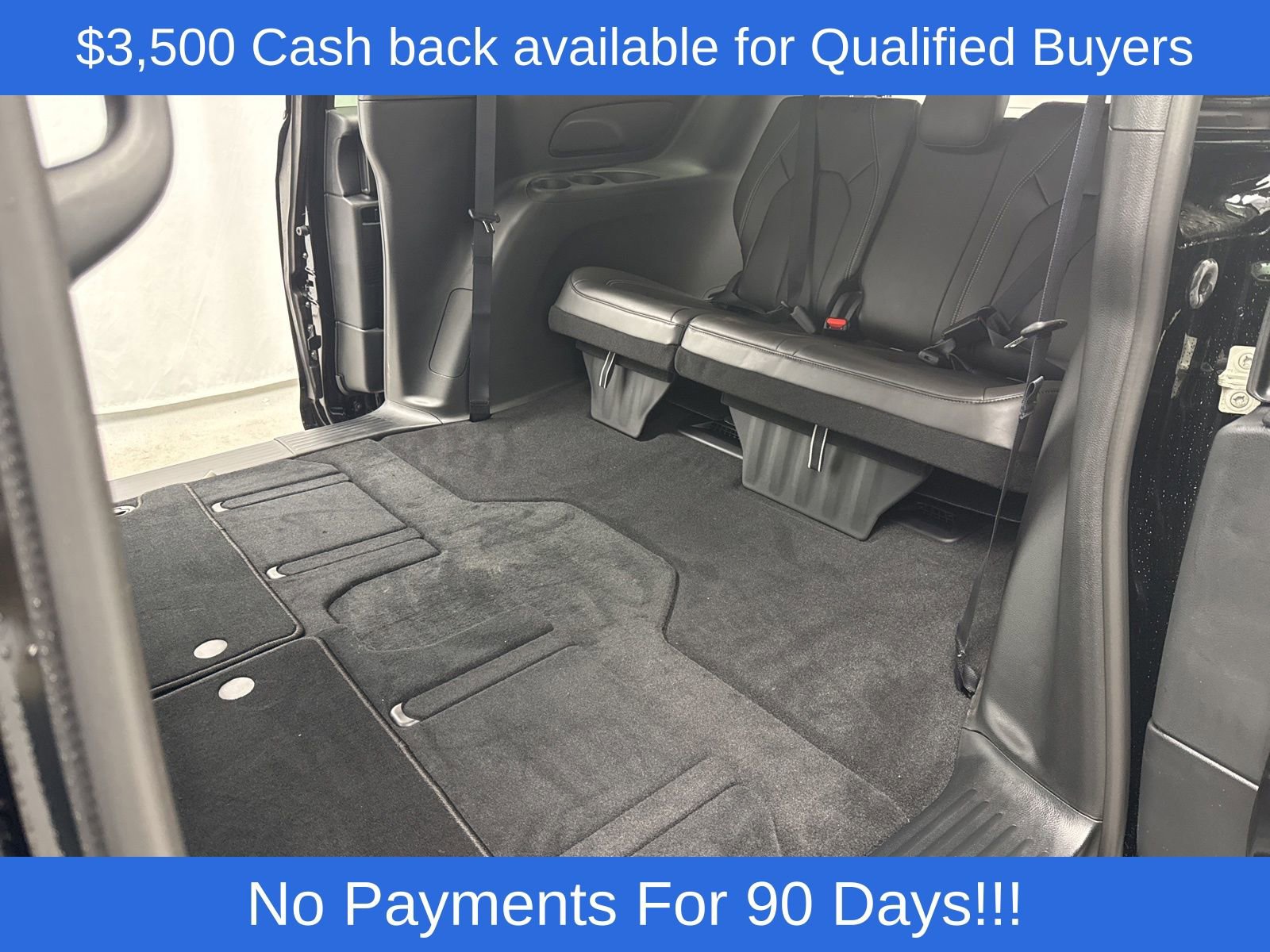 New 2026 Chrysler Pacifica Select w/ S Appearance Package image 43