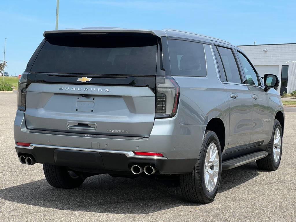 Used 2025 Chevrolet Suburban Premier AWD/4WD image 52