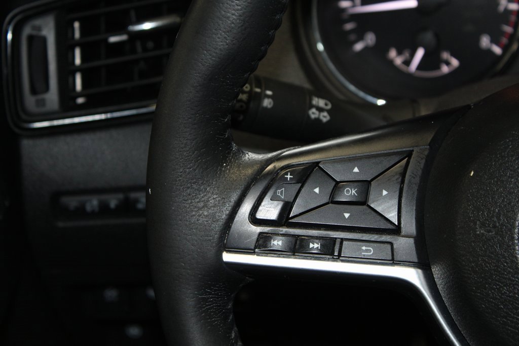 Used 2019 Nissan Rogue SL image 20