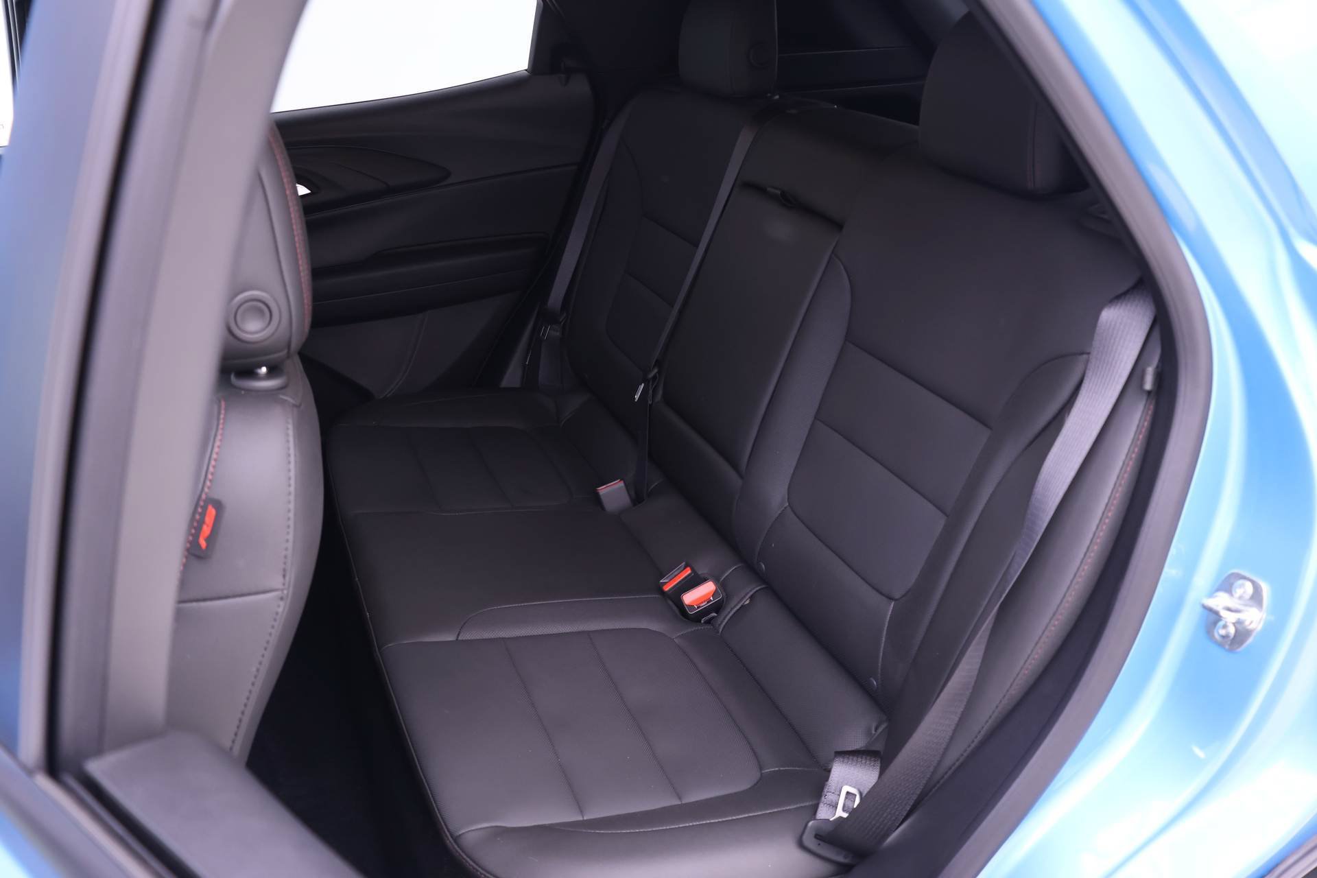 Used 2025 Chevrolet TrailBlazer RS w/ Driver Confidence Package FWD image 11