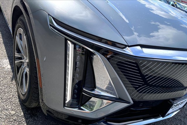 Used 2024 Cadillac Lyriq Luxury AWD/4WD image 28