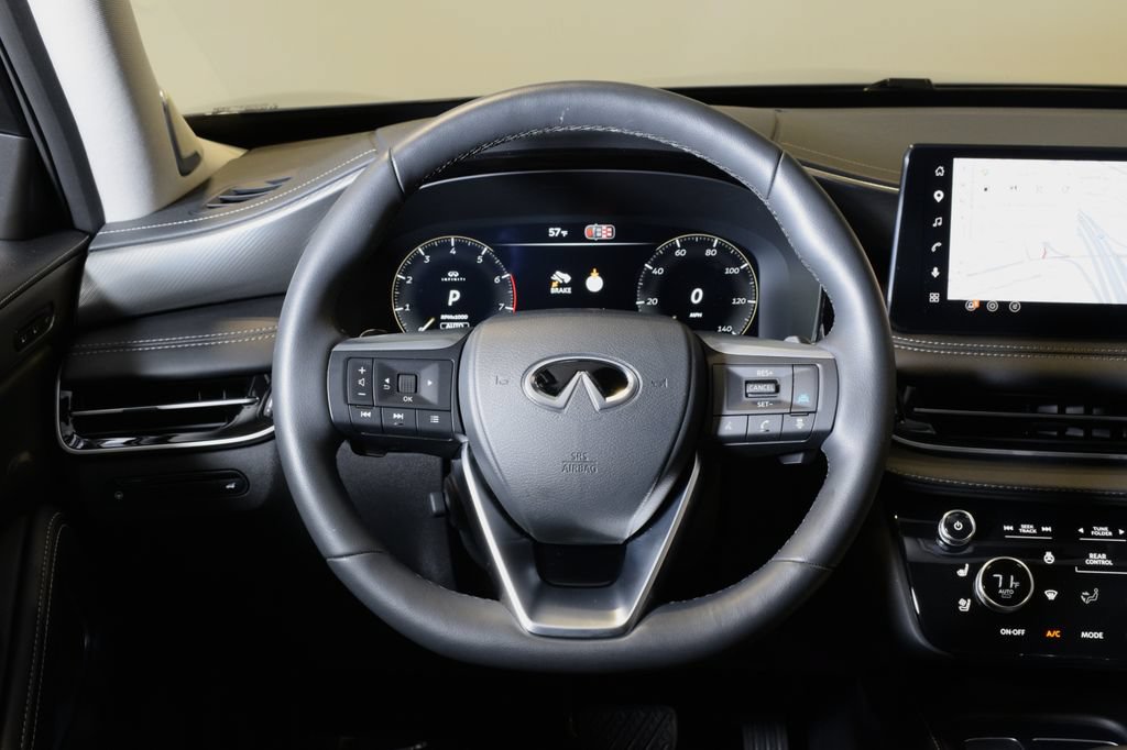 Certified 2026 INFINITI QX60 Luxe w/ Family Package AWD/4WD image 13