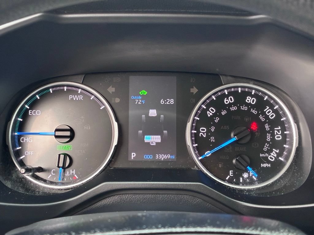 Used 2021 Toyota RAV4 LE AWD/4WD image 30