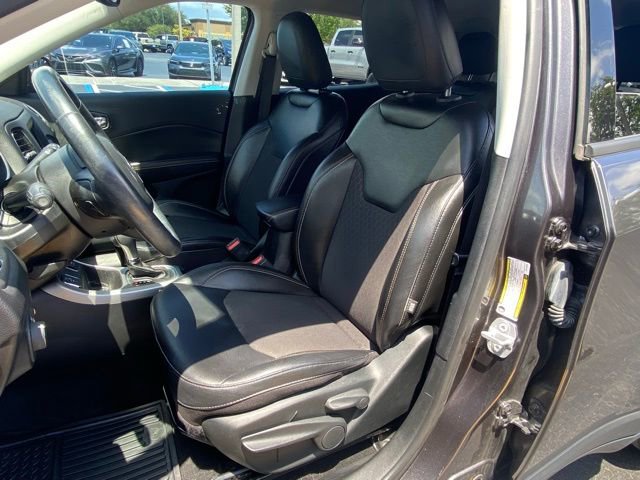Used 2020 Jeep Compass Latitude FWD image 14