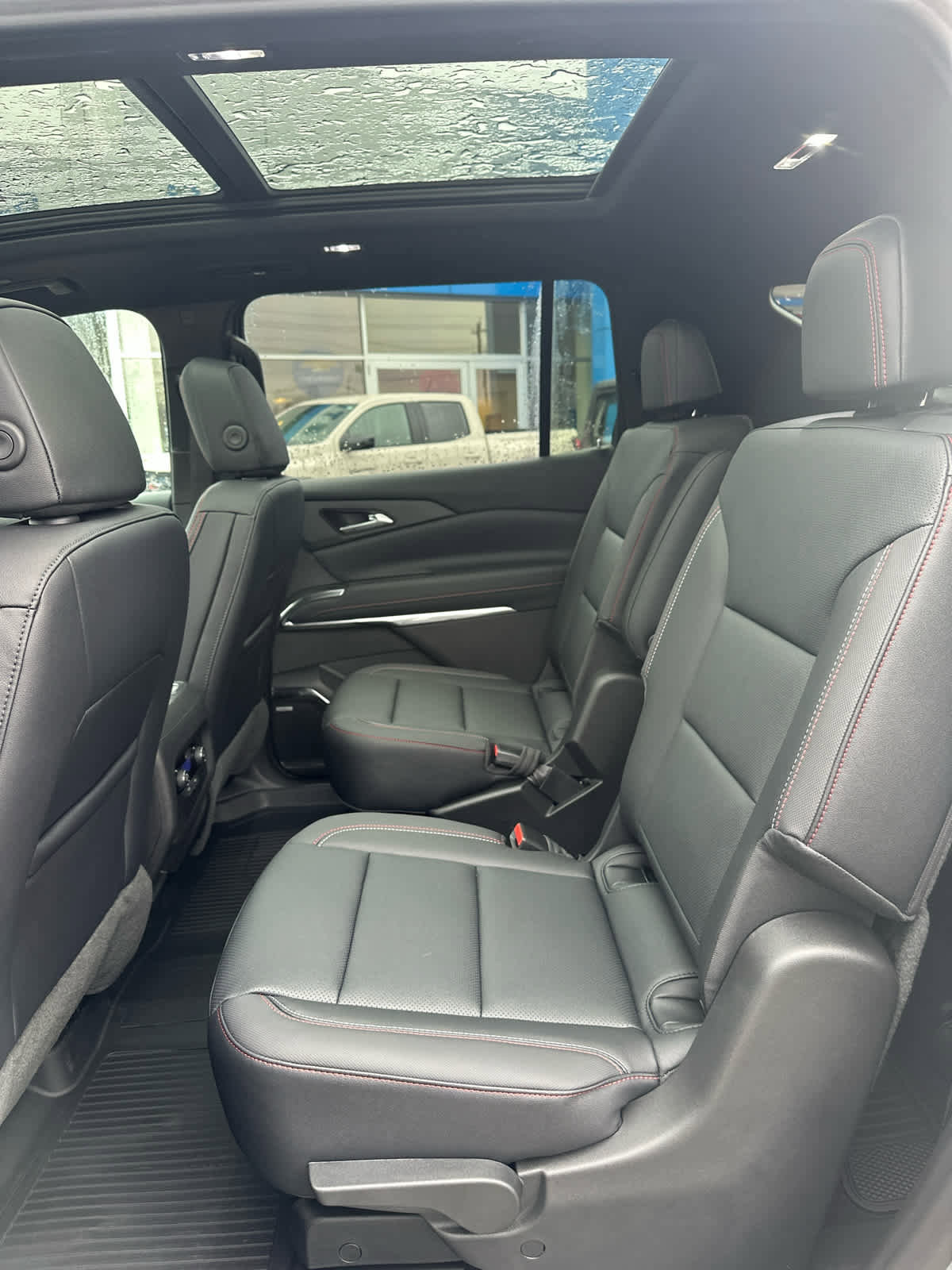 New 2026 Chevrolet Traverse Z71 w/ Enhanced Driving Package image 12