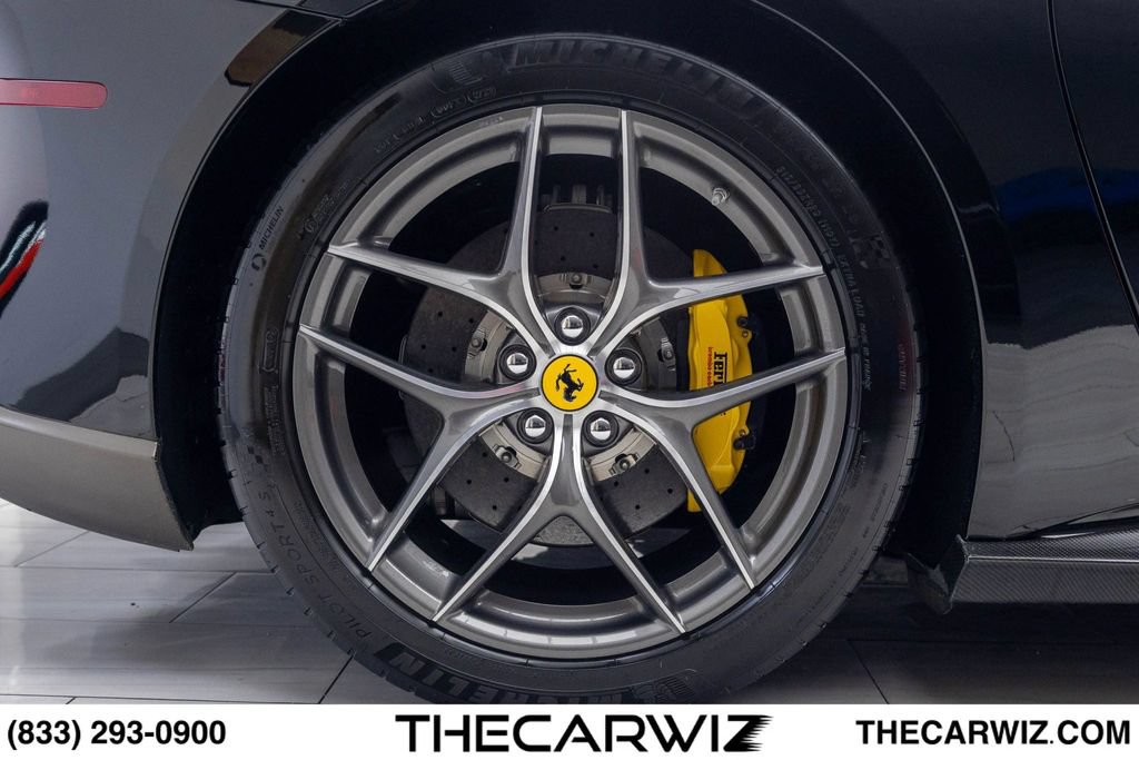 Used 2014 Ferrari F12 Berlinetta RWD image 31