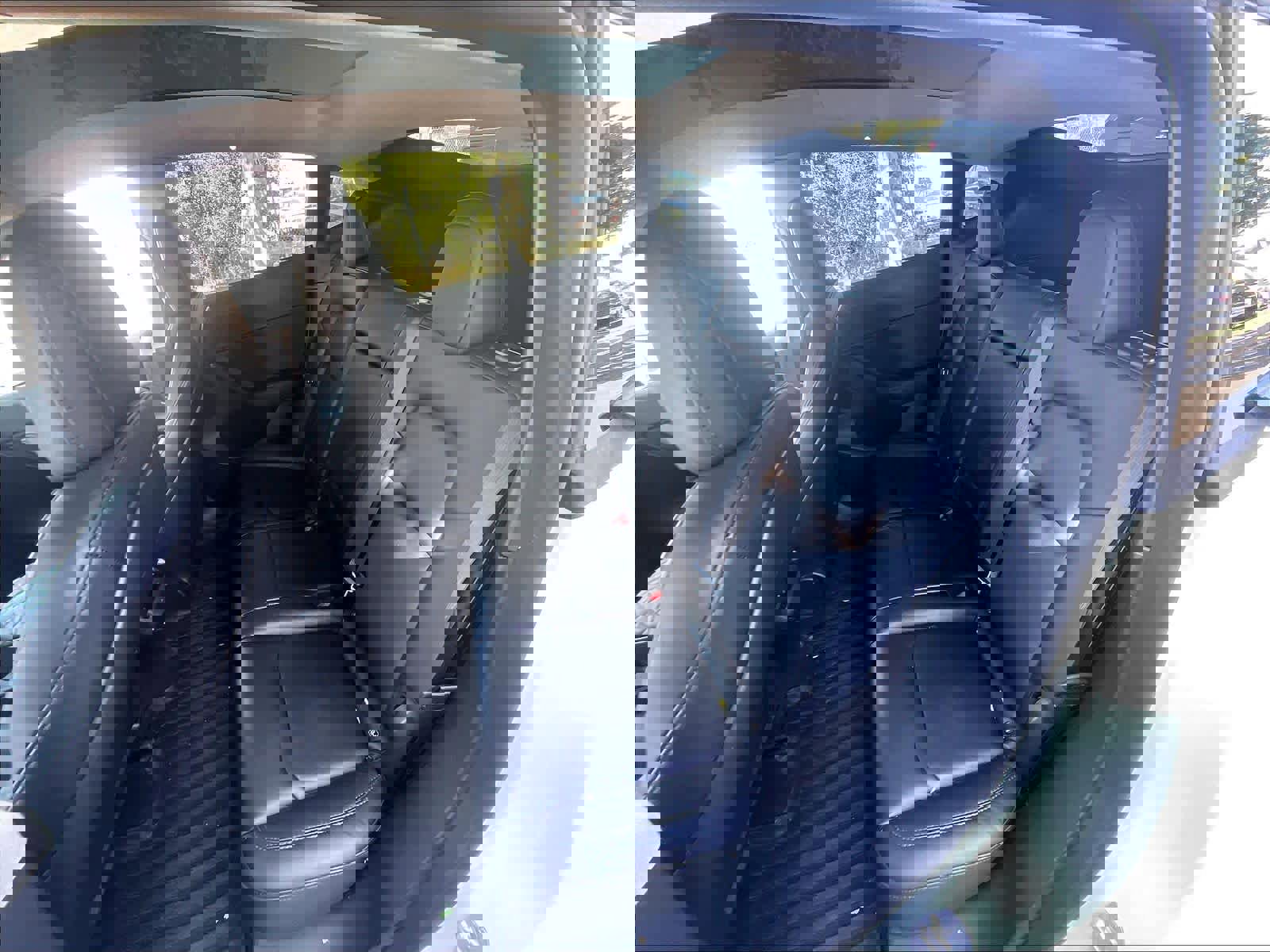 Used 2022 Tesla Model Y Performance AWD/4WD image 27