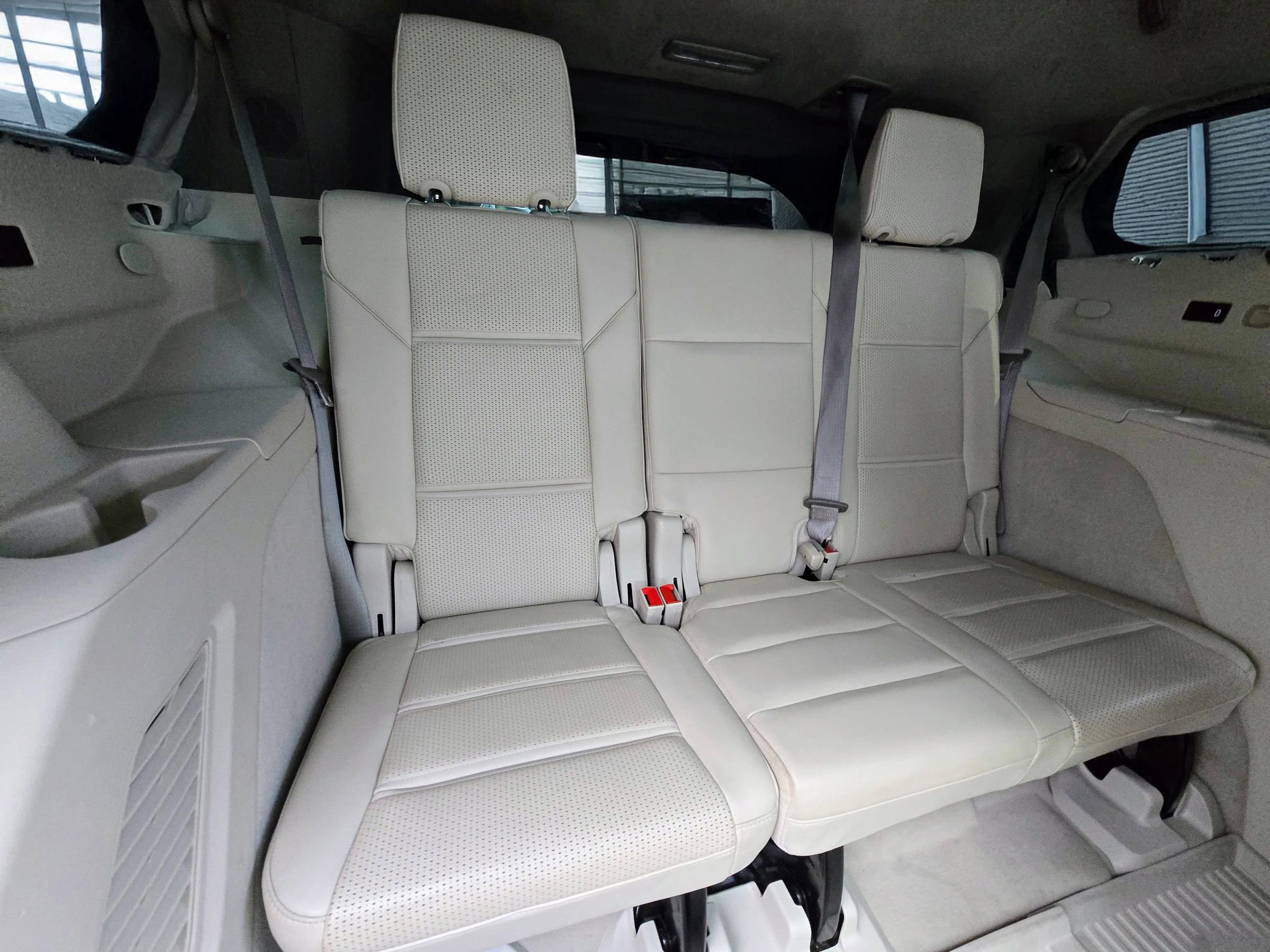 Used 2022 Cadillac Escalade Sport Platinum image 11