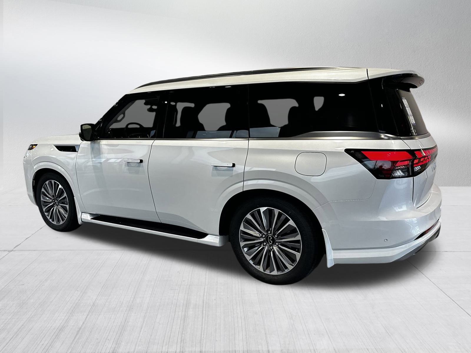 New 2026 INFINITI QX80 Luxe w/ Cargo Package image 3