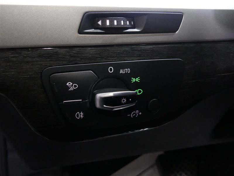 Used 2018 Audi Q7 2.0T Premium Plus w/ Premium Plus Package AWD/4WD image 30